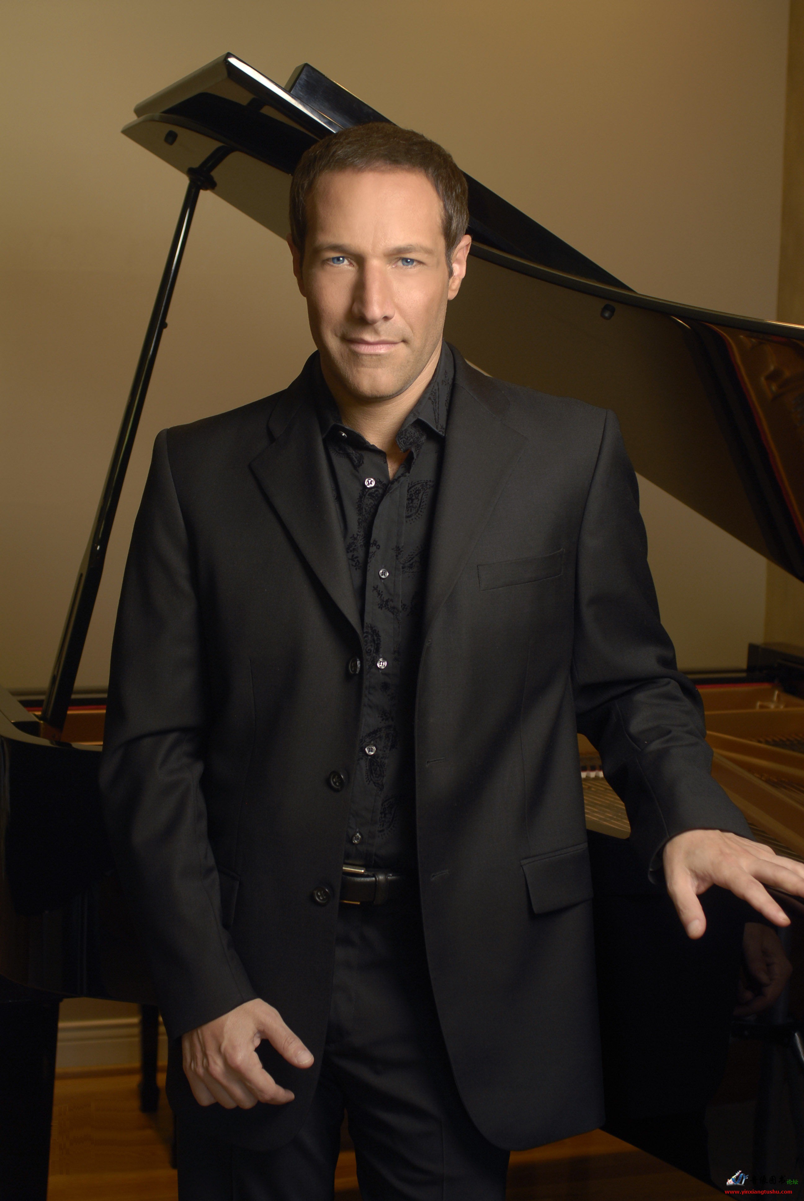 Jim Brickman.jpg